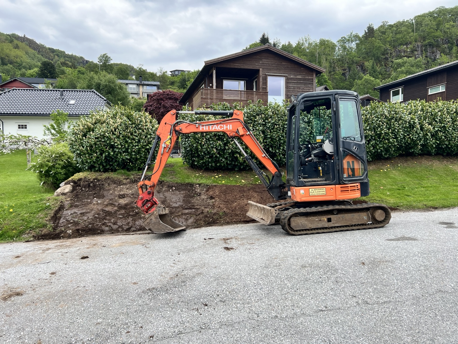 Gravearbeid med Hitachi
